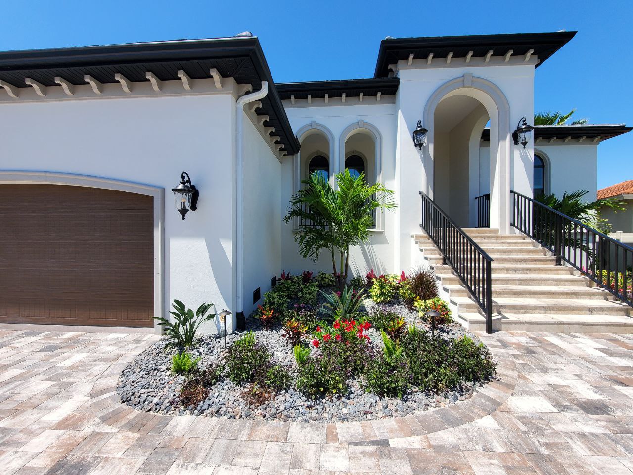 Professional Landscapers In Tampa Fl - Pavers